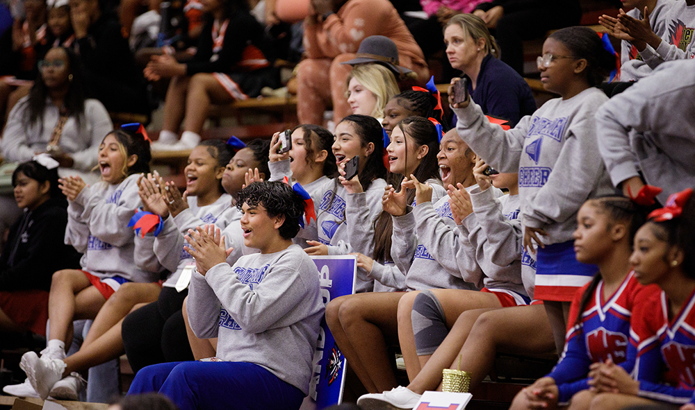 students cheering